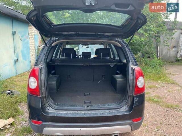 Чорний Шевроле Каптіва, об'ємом двигуна 2.4 л та пробігом 115 тис. км за 7578 $, фото 12 на Automoto.ua