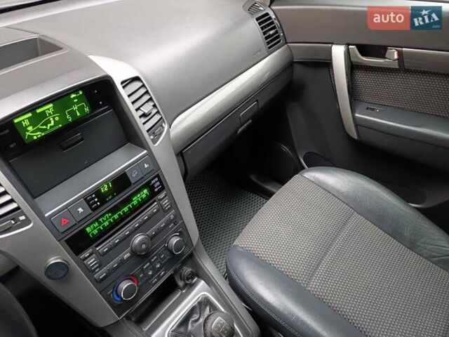 Шевроле Каптива 2010 в Теофиполь на Automoto.ua Черный Шевроле Каптива, объемом двигателя 2.4 л и пробегом 295 тыс. км за 7555 $, фото 15 на Automoto.ua