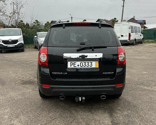 Черный Шевроле Каптива, объемом двигателя 2.4 л и пробегом 231 тыс. км за 8250 $, фото 7 на Automoto.ua