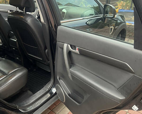 Черный Шевроле Каптива, объемом двигателя 2.4 л и пробегом 51 тыс. км за 9500 $, фото 9 на Automoto.ua