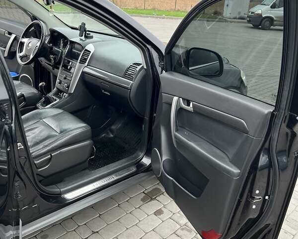 Черный Шевроле Каптива, объемом двигателя 2 л и пробегом 339 тыс. км за 10200 $, фото 20 на Automoto.ua