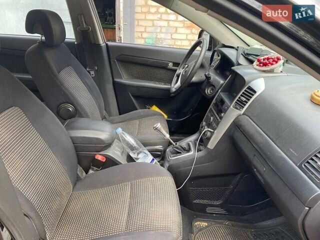 Чорний Шевроле Каптіва, об'ємом двигуна 2.4 л та пробігом 115 тис. км за 7578 $, фото 5 на Automoto.ua