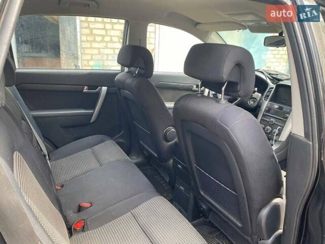 Чорний Шевроле Каптіва, об'ємом двигуна 2.4 л та пробігом 115 тис. км за 7578 $, фото 3 на Automoto.ua