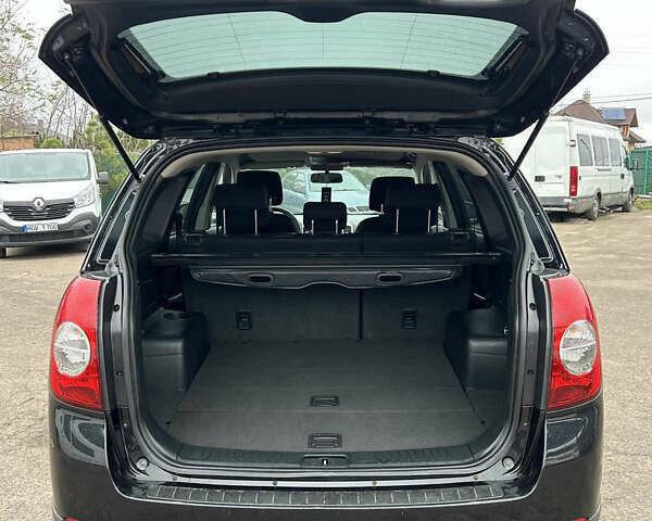 Черный Шевроле Каптива, объемом двигателя 2.4 л и пробегом 231 тыс. км за 8250 $, фото 9 на Automoto.ua