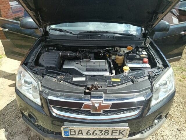 Черный Шевроле Каптива, объемом двигателя 2.4 л и пробегом 146 тыс. км за 8000 $, фото 12 на Automoto.ua