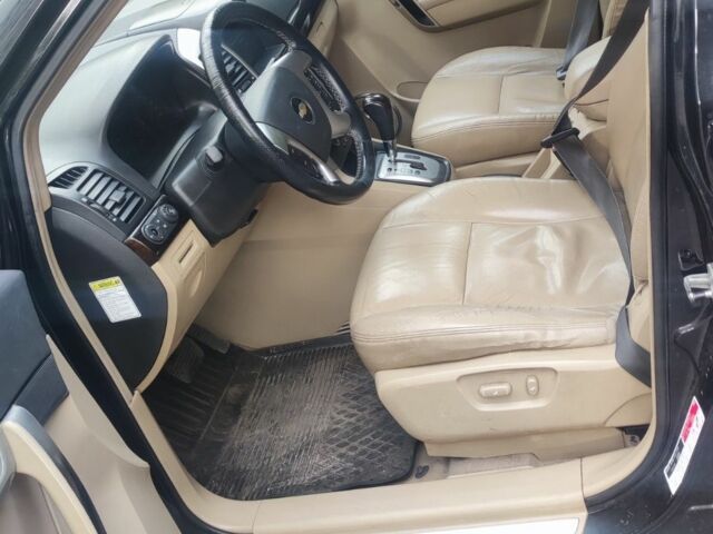 Черный Шевроле Каптива, объемом двигателя 2 л и пробегом 240 тыс. км за 4555 $, фото 6 на Automoto.ua