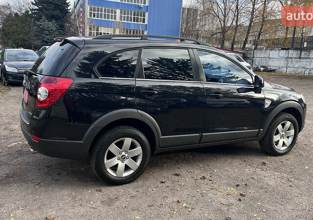 Чорний Шевроле Каптіва, об'ємом двигуна 2.01 л та пробігом 181 тис. км за 8990 $, фото 9 на Automoto.ua