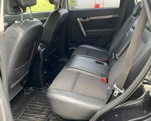 Черный Шевроле Каптива, объемом двигателя 1.99 л и пробегом 200 тыс. км за 10300 $, фото 11 на Automoto.ua