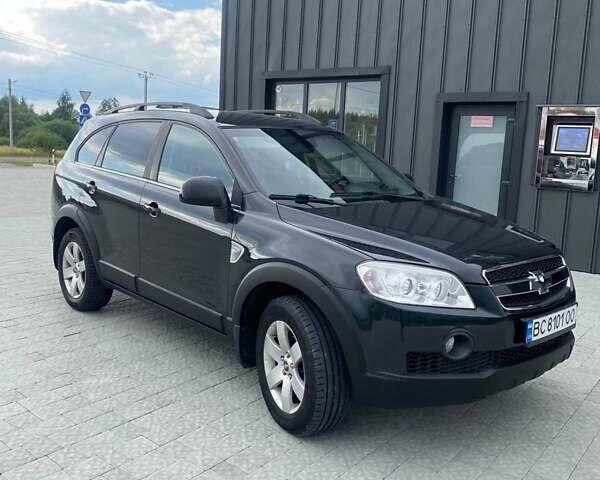 Черный Шевроле Каптива, объемом двигателя 1.99 л и пробегом 200 тыс. км за 10300 $, фото 9 на Automoto.ua