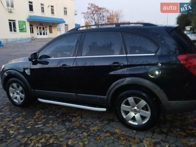 Черный Шевроле Каптива, объемом двигателя 0 л и пробегом 218 тыс. км за 9700 $, фото 4 на Automoto.ua