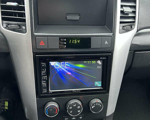 Черный Шевроле Каптива, объемом двигателя 2.4 л и пробегом 231 тыс. км за 8250 $, фото 11 на Automoto.ua