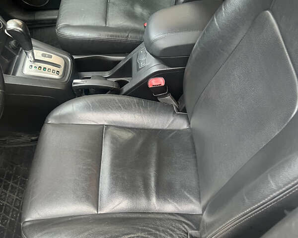 Черный Шевроле Каптива, объемом двигателя 2.4 л и пробегом 51 тыс. км за 9500 $, фото 13 на Automoto.ua