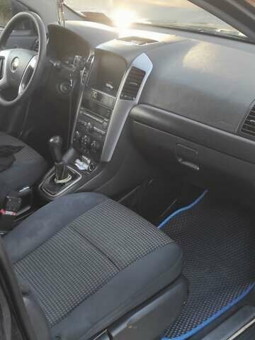 Черный Шевроле Каптива, объемом двигателя 2 л и пробегом 275 тыс. км за 8500 $, фото 21 на Automoto.ua