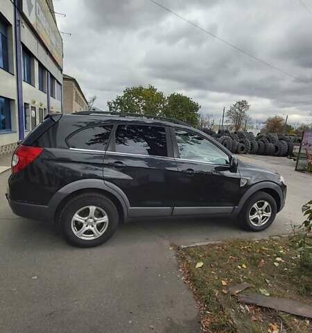 Черный Шевроле Каптива, объемом двигателя 1.99 л и пробегом 277 тыс. км за 9300 $, фото 1 на Automoto.ua
