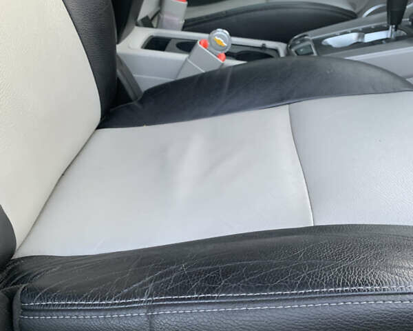 Черный Шевроле Каптива, объемом двигателя 2.2 л и пробегом 206 тыс. км за 11499 $, фото 12 на Automoto.ua