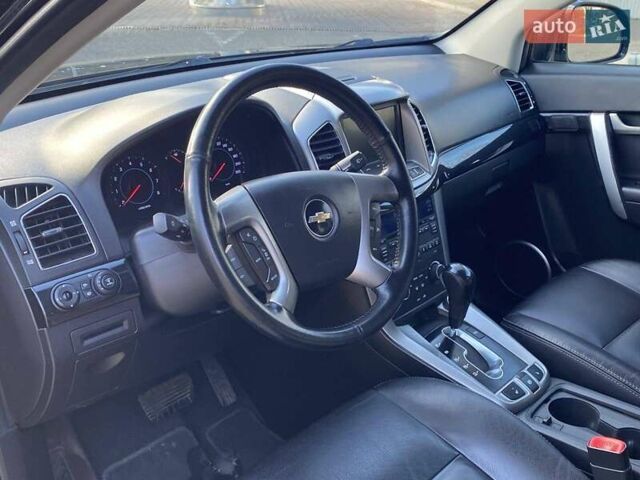 Черный Шевроле Каптива, объемом двигателя 2.4 л и пробегом 206 тыс. км за 12499 $, фото 24 на Automoto.ua