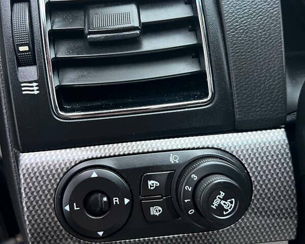 Черный Шевроле Каптива, объемом двигателя 2.2 л и пробегом 129 тыс. км за 12500 $, фото 33 на Automoto.ua