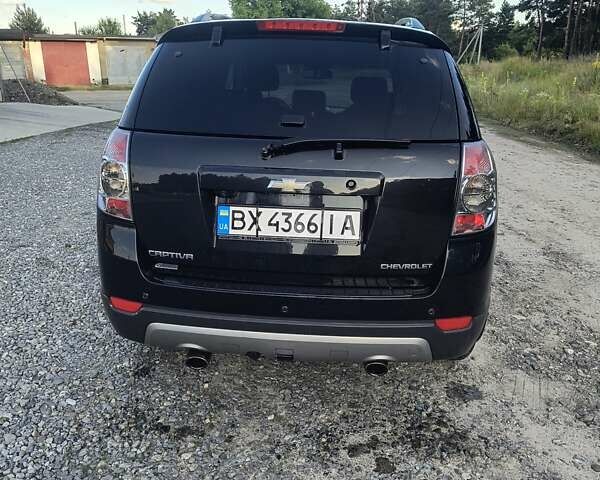 Черный Шевроле Каптива, объемом двигателя 2.23 л и пробегом 175 тыс. км за 12700 $, фото 4 на Automoto.ua