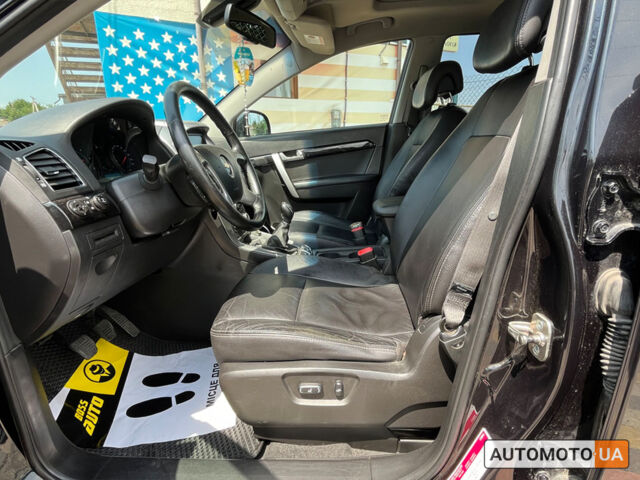 Черный Шевроле Каптива, объемом двигателя 2.3 л и пробегом 217 тыс. км за 11400 $, фото 10 на Automoto.ua