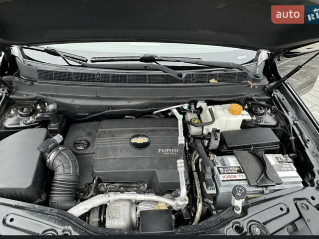 Черный Шевроле Каптива, объемом двигателя 2.2 л и пробегом 150 тыс. км за 12250 $, фото 37 на Automoto.ua