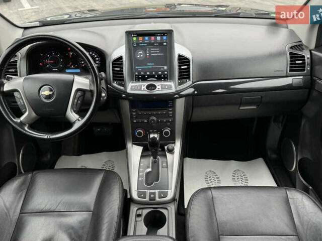 Черный Шевроле Каптива, объемом двигателя 2.2 л и пробегом 150 тыс. км за 12250 $, фото 24 на Automoto.ua