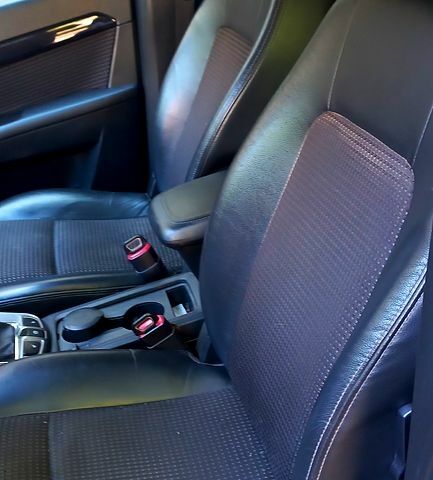 Черный Шевроле Каптива, объемом двигателя 2.4 л и пробегом 180 тыс. км за 9500 $, фото 1 на Automoto.ua