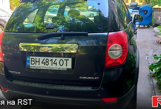 Черный Шевроле Каптива, объемом двигателя 2.4 л и пробегом 180 тыс. км за 9500 $, фото 4 на Automoto.ua