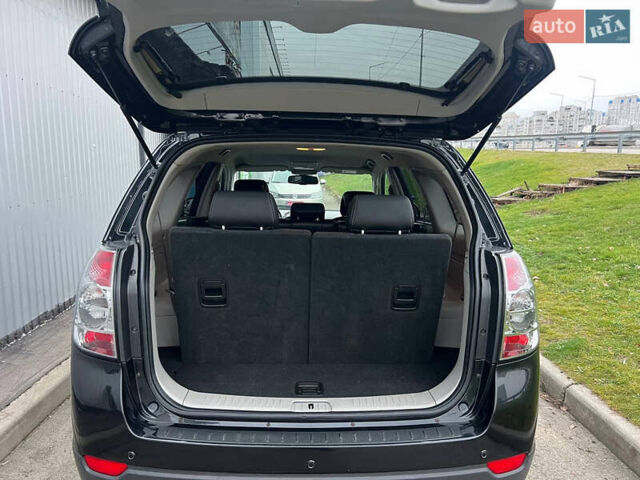 Черный Шевроле Каптива, объемом двигателя 2.2 л и пробегом 129 тыс. км за 12500 $, фото 40 на Automoto.ua