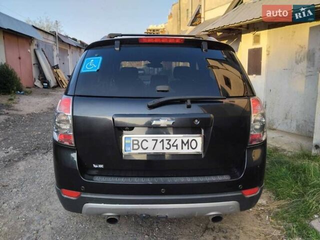 Черный Шевроле Каптива, объемом двигателя 2.23 л и пробегом 203 тыс. км за 10750 $, фото 4 на Automoto.ua