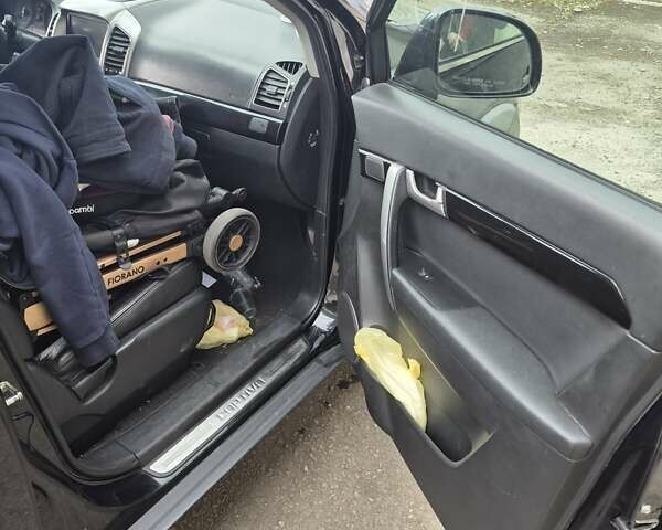 Шевроле Каптива 2011 в Броварах на Automoto.ua Черный Шевроле Каптива, объемом двигателя 2.23 л и пробегом 283 тыс. км за 9000 $, фото 4 на Automoto.ua