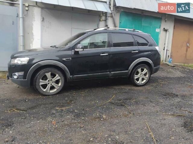 Черный Шевроле Каптива, объемом двигателя 2.23 л и пробегом 203 тыс. км за 10750 $, фото 2 на Automoto.ua