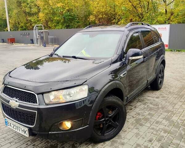 Черный Шевроле Каптива, объемом двигателя 2.2 л и пробегом 217 тыс. км за 10000 $, фото 10 на Automoto.ua