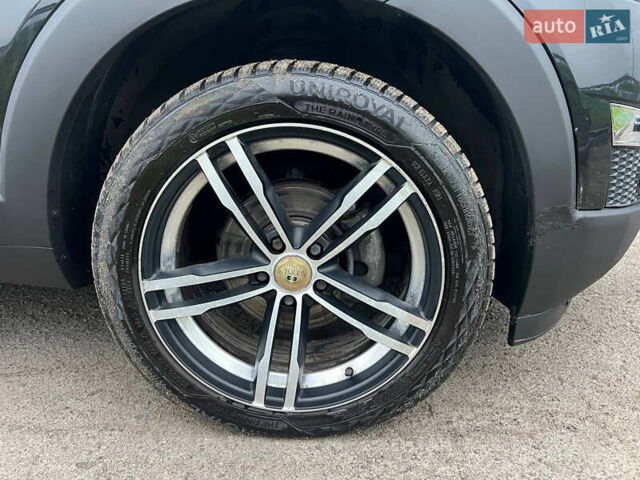 Черный Шевроле Каптива, объемом двигателя 2.2 л и пробегом 129 тыс. км за 12500 $, фото 58 на Automoto.ua