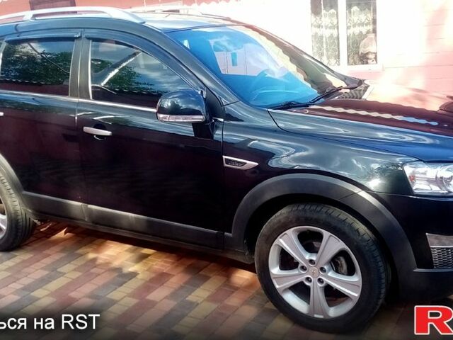 Черный Шевроле Каптива, объемом двигателя 2.2 л и пробегом 180 тыс. км за 13000 $, фото 1 на Automoto.ua