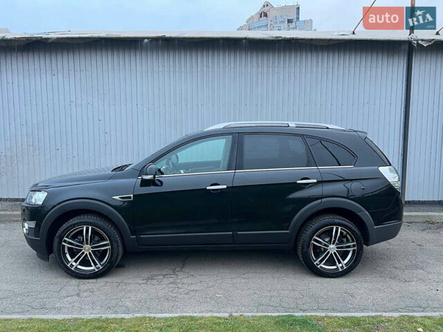 Черный Шевроле Каптива, объемом двигателя 2.2 л и пробегом 129 тыс. км за 12500 $, фото 5 на Automoto.ua