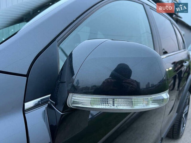 Черный Шевроле Каптива, объемом двигателя 2.2 л и пробегом 129 тыс. км за 12500 $, фото 88 на Automoto.ua