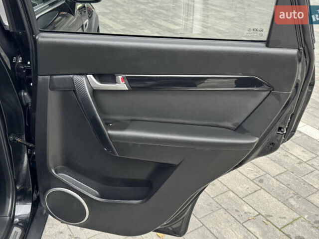 Черный Шевроле Каптива, объемом двигателя 2.2 л и пробегом 150 тыс. км за 12250 $, фото 22 на Automoto.ua