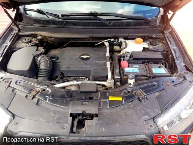 Черный Шевроле Каптива, объемом двигателя 2.2 л и пробегом 180 тыс. км за 13000 $, фото 2 на Automoto.ua