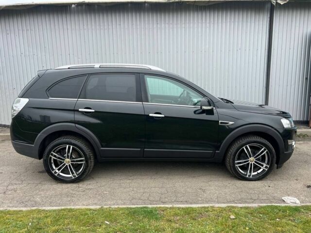 Черный Шевроле Каптива, объемом двигателя 2.2 л и пробегом 129 тыс. км за 12500 $, фото 3 на Automoto.ua