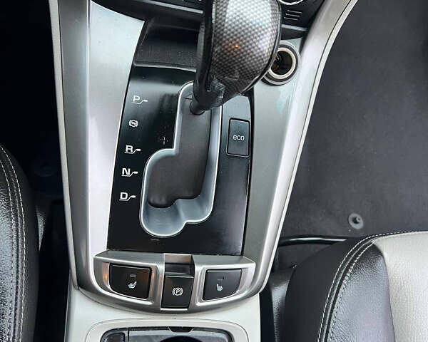 Черный Шевроле Каптива, объемом двигателя 2.2 л и пробегом 129 тыс. км за 12500 $, фото 38 на Automoto.ua