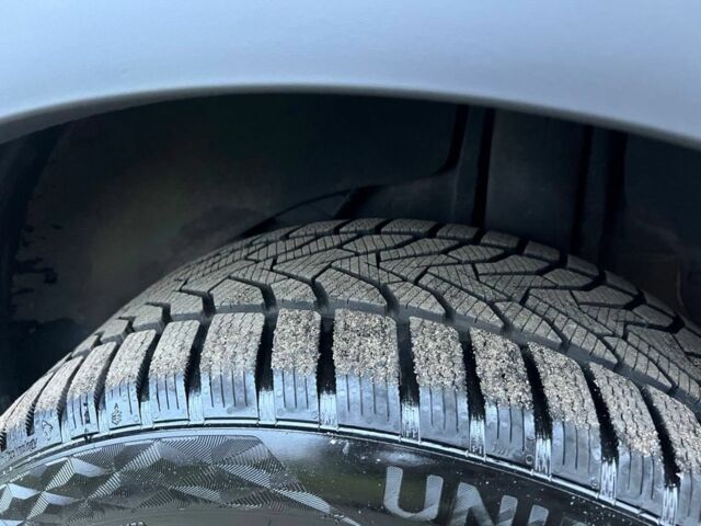 Черный Шевроле Каптива, объемом двигателя 2.2 л и пробегом 129 тыс. км за 12500 $, фото 21 на Automoto.ua