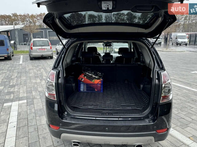 Черный Шевроле Каптива, объемом двигателя 2.2 л и пробегом 150 тыс. км за 12250 $, фото 34 на Automoto.ua