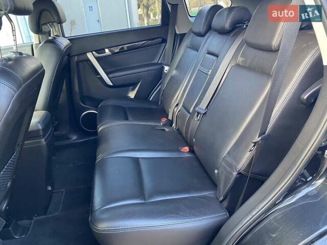 Черный Шевроле Каптива, объемом двигателя 2.4 л и пробегом 206 тыс. км за 12499 $, фото 26 на Automoto.ua