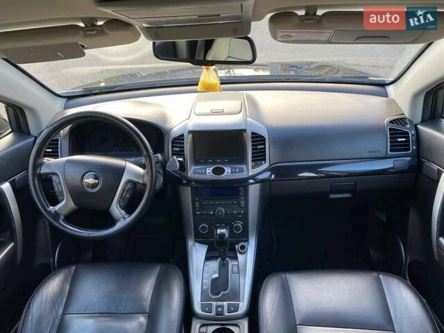 Черный Шевроле Каптива, объемом двигателя 2.4 л и пробегом 206 тыс. км за 12499 $, фото 34 на Automoto.ua