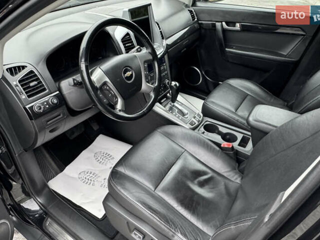 Черный Шевроле Каптива, объемом двигателя 2.2 л и пробегом 150 тыс. км за 12250 $, фото 29 на Automoto.ua