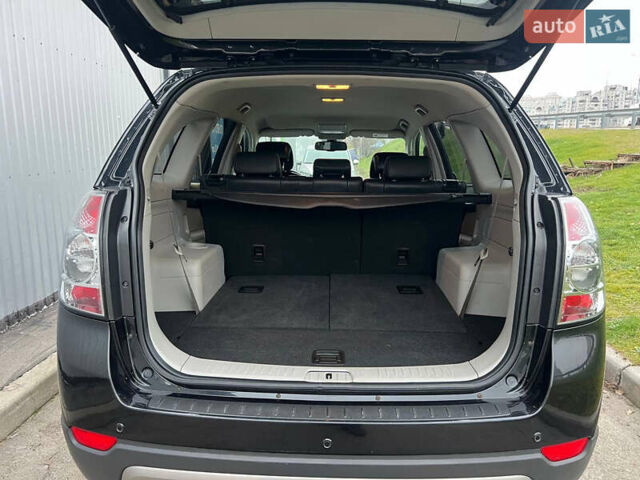 Черный Шевроле Каптива, объемом двигателя 2.2 л и пробегом 129 тыс. км за 12500 $, фото 47 на Automoto.ua