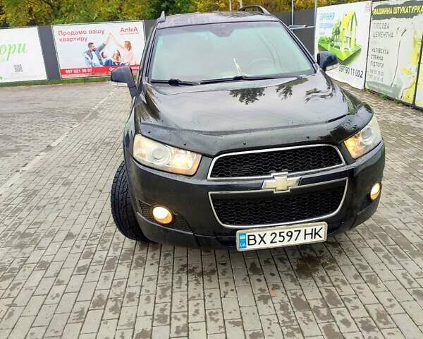 Черный Шевроле Каптива, объемом двигателя 2.2 л и пробегом 217 тыс. км за 10000 $, фото 3 на Automoto.ua