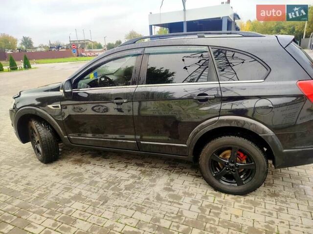 Черный Шевроле Каптива, объемом двигателя 2.2 л и пробегом 217 тыс. км за 10000 $, фото 9 на Automoto.ua