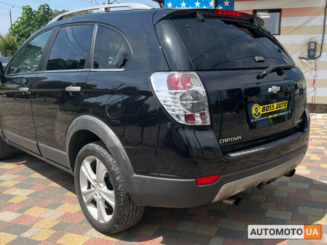 Черный Шевроле Каптива, объемом двигателя 2.3 л и пробегом 217 тыс. км за 11400 $, фото 4 на Automoto.ua