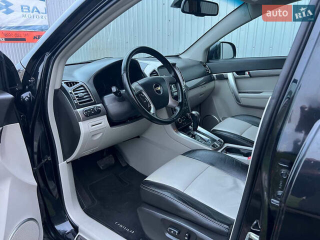 Черный Шевроле Каптива, объемом двигателя 2.2 л и пробегом 129 тыс. км за 12500 $, фото 13 на Automoto.ua